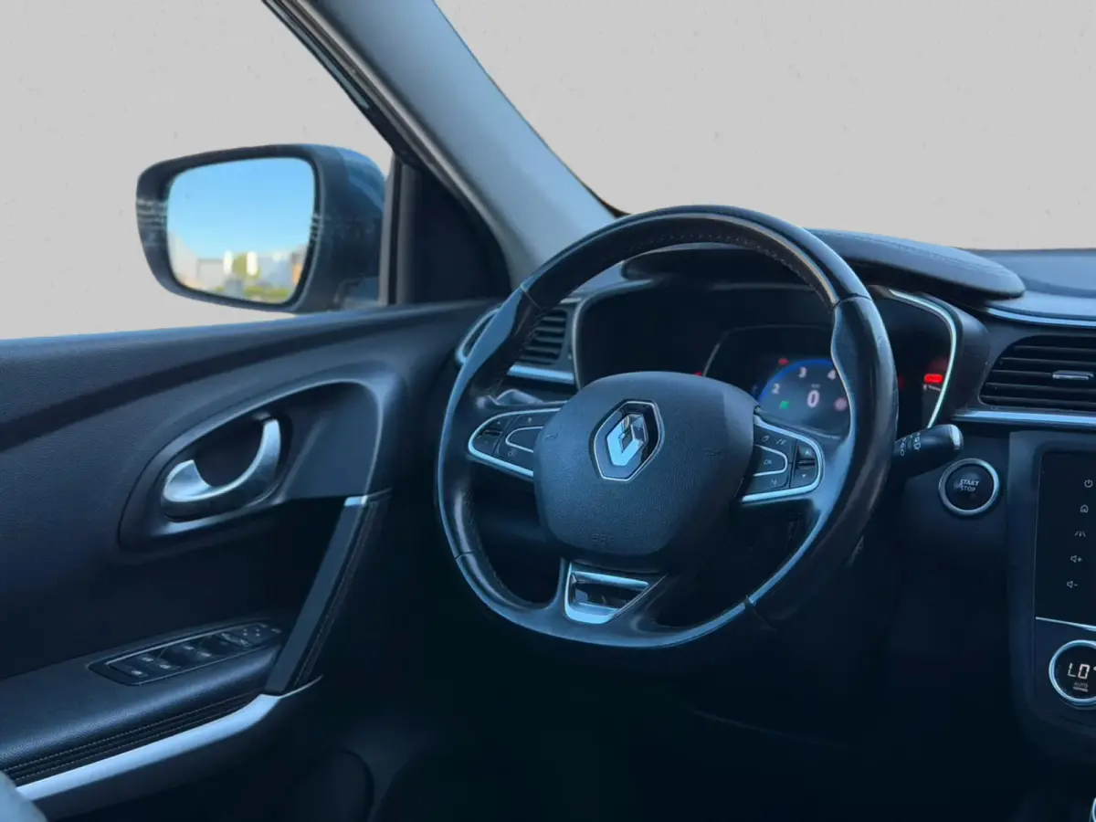 1.3 TCe Intens(Goed OnderH, Trekhaak, StoelV, Navi, Parkeersensoren V+A, Etc)