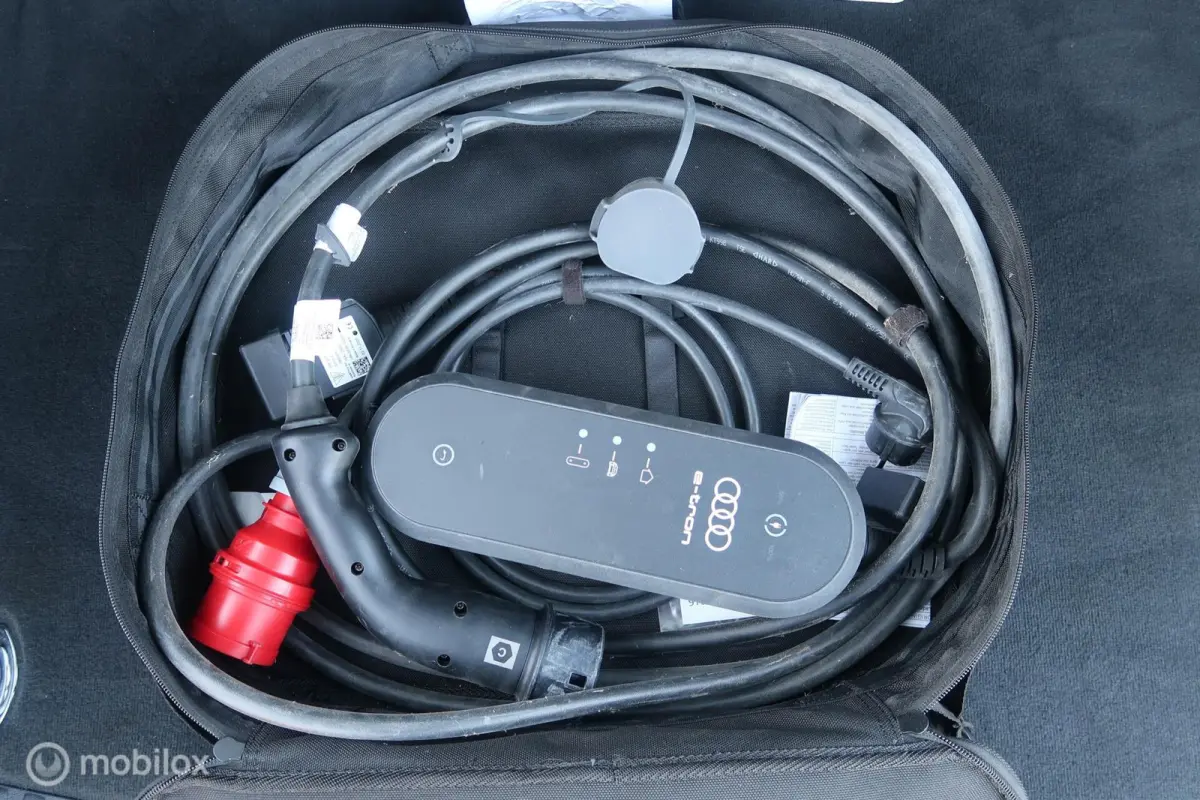 55 TFSI e quattro Competition TREKHAAK