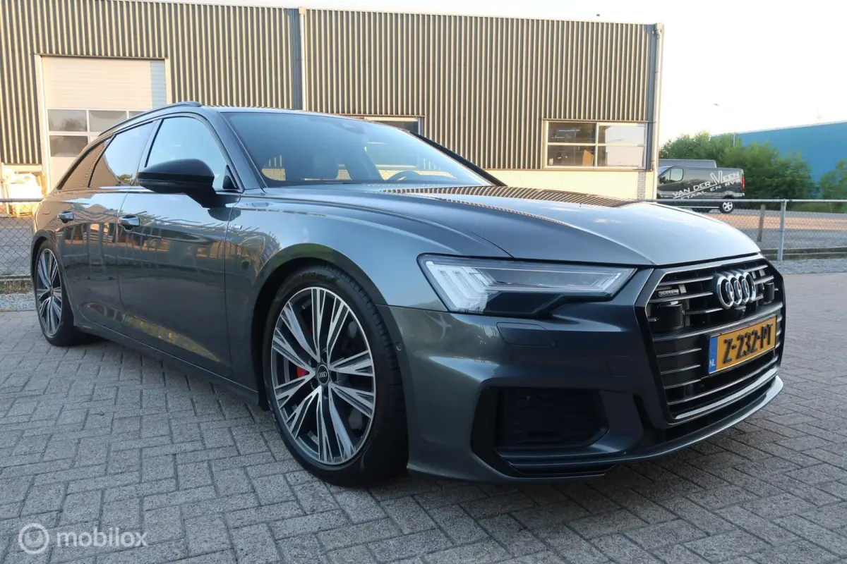 55 TFSI e quattro Competition TREKHAAK