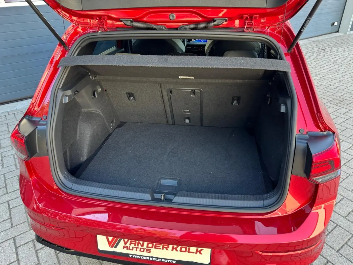 1.5 eTSI R-Line In/Exterieur | IQ Drive | Full LED | Sportstoelen | Camera | CarPlay | Adaptive Cruise | Climate | Navigatie