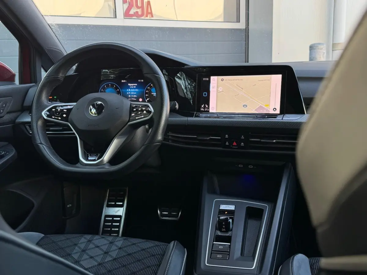 1.5 eTSI R-Line In/Exterieur | IQ Drive | Full LED | Sportstoelen | Camera | CarPlay | Adaptive Cruise | Climate | Navigatie