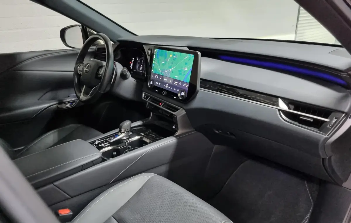 450h+ Plug-in Hybrid F Sport Design / Panoramadak