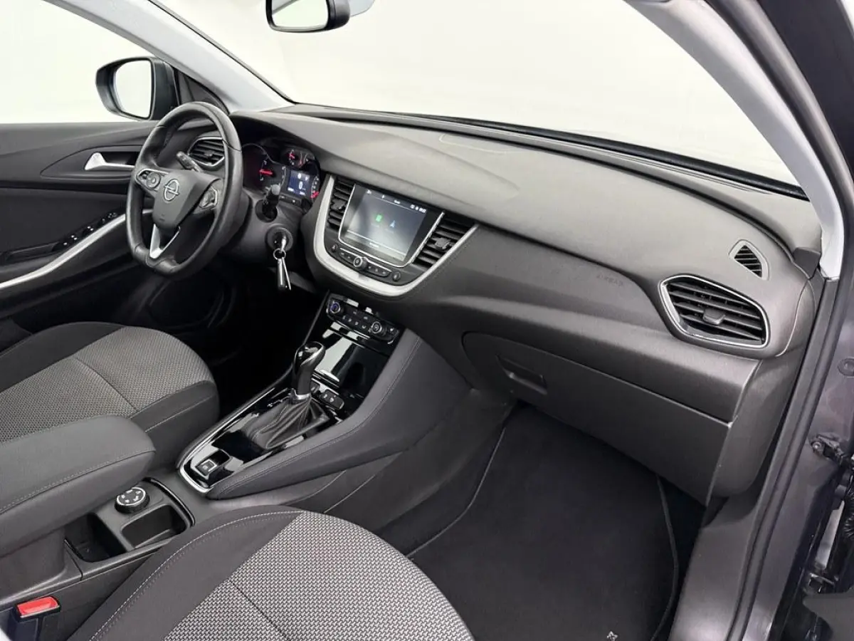 1.2 Turbo Automaat Trekhaak/Winterpakket/18inch/ Nav/CarPlay