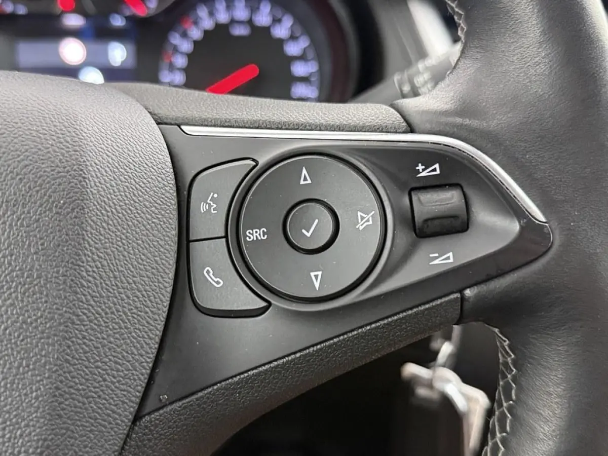 1.2 Turbo Automaat Trekhaak/Winterpakket/18inch/ Nav/CarPlay