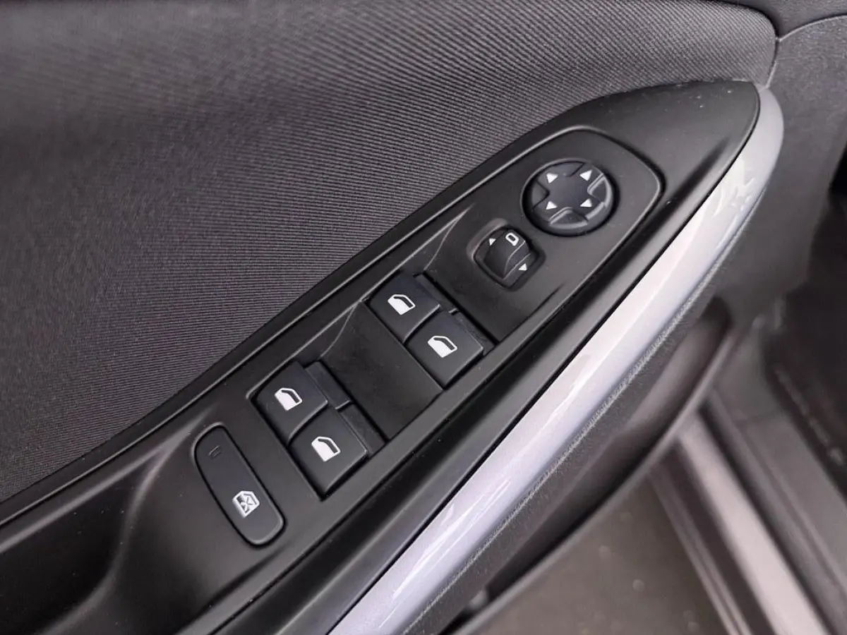 1.2 Turbo Automaat Trekhaak/Winterpakket/18inch/ Nav/CarPlay