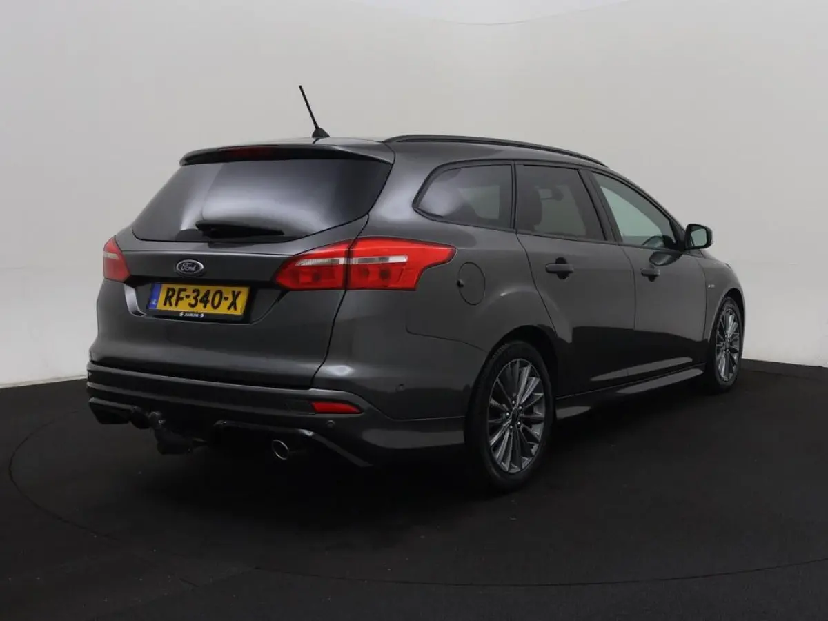 1.5 ST-Line 150pk Trekhaak/Nav/Vooruitverw/Ecc/ Carplay
