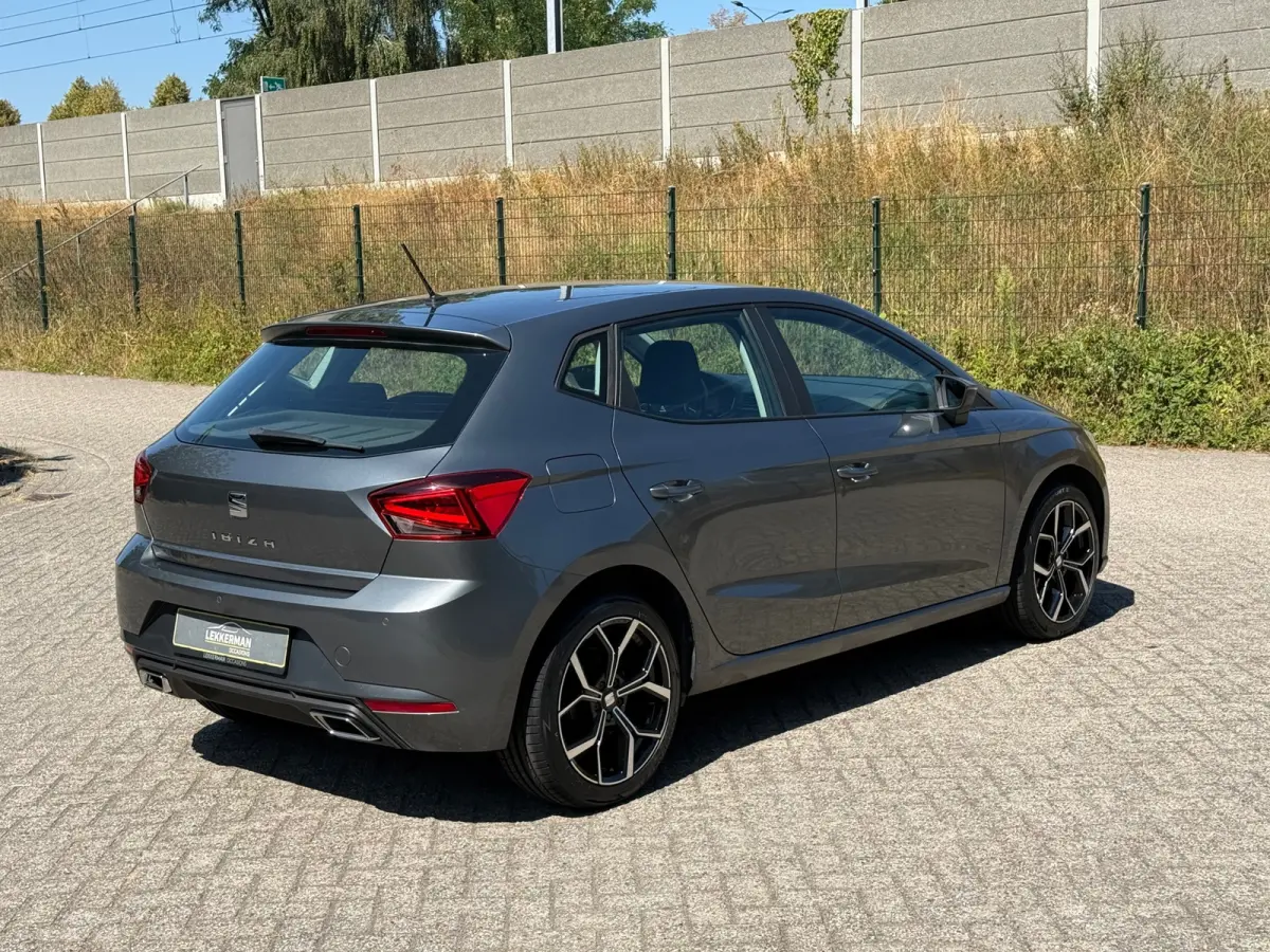 1.0 TSI FR EERSTE EIG I CARPLAY I 1E EIG I PDC I CLIMA I NWE BANDEN
