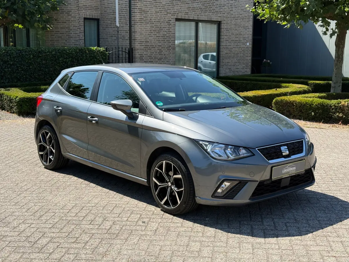 1.0 TSI FR EERSTE EIG I CARPLAY I 1E EIG I PDC I CLIMA I NWE BANDEN