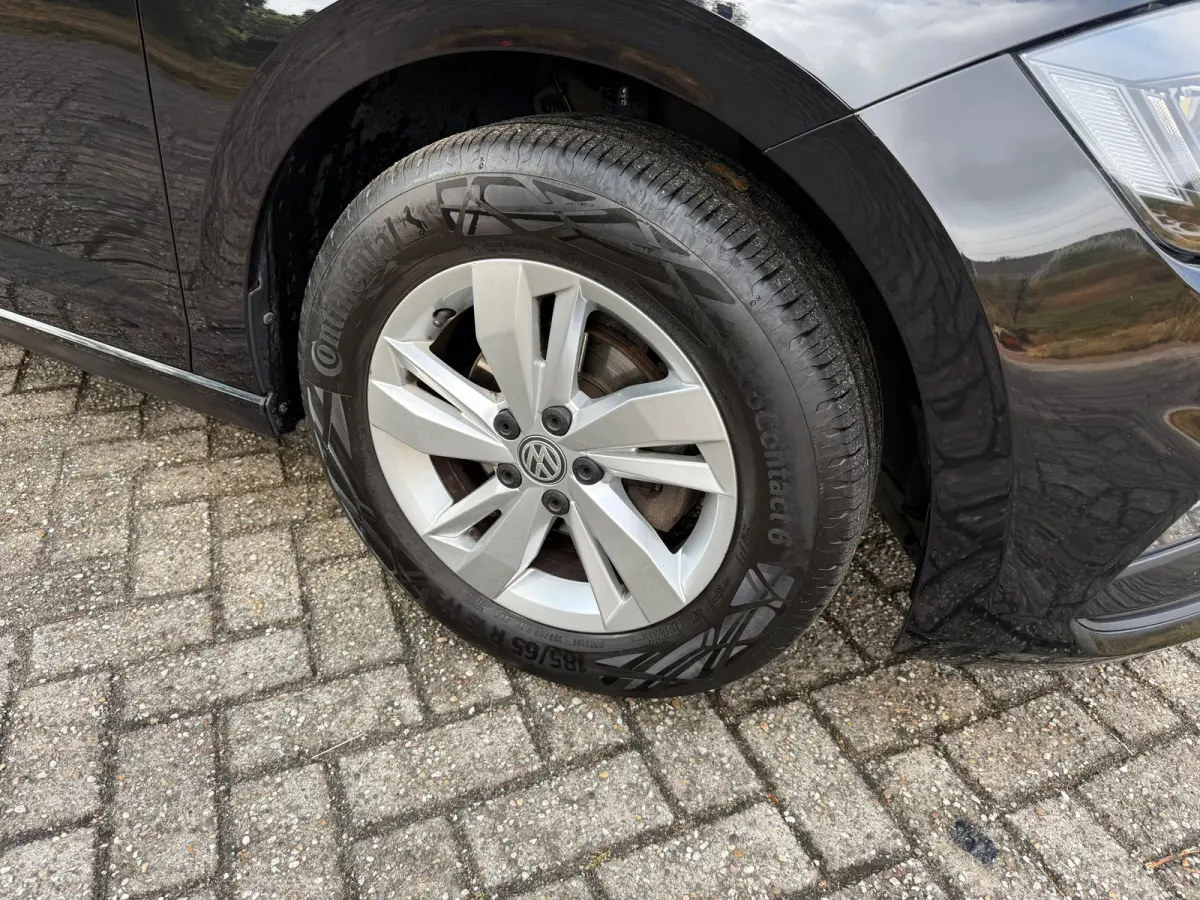 1.0 TSI Highline DSG I LED I TREKHAAK I BLUETOOTH I NWE APK