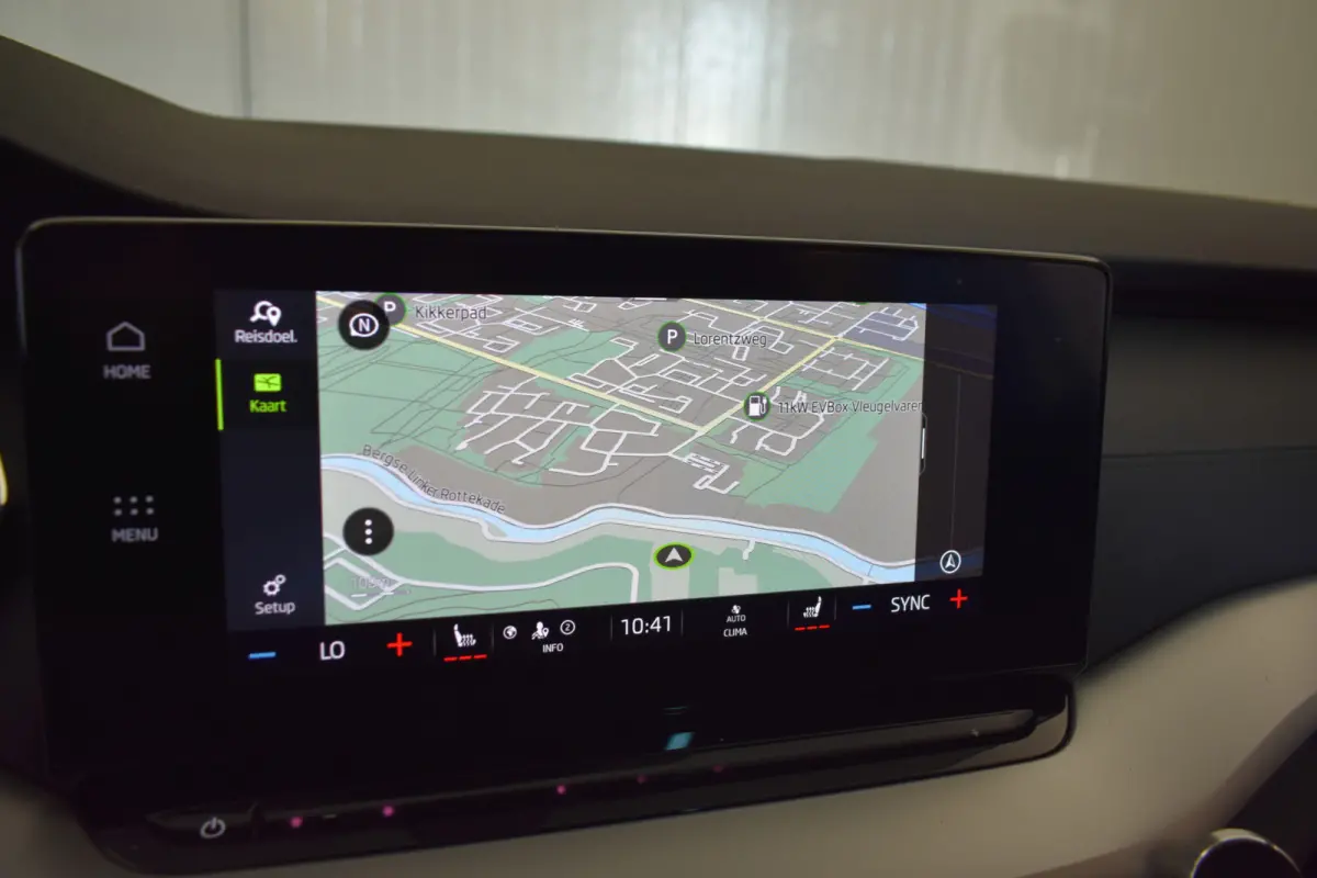 1.0 e-TSI Sportline Virtual Schaalstoelen CarPlay Stoel/stuur verw