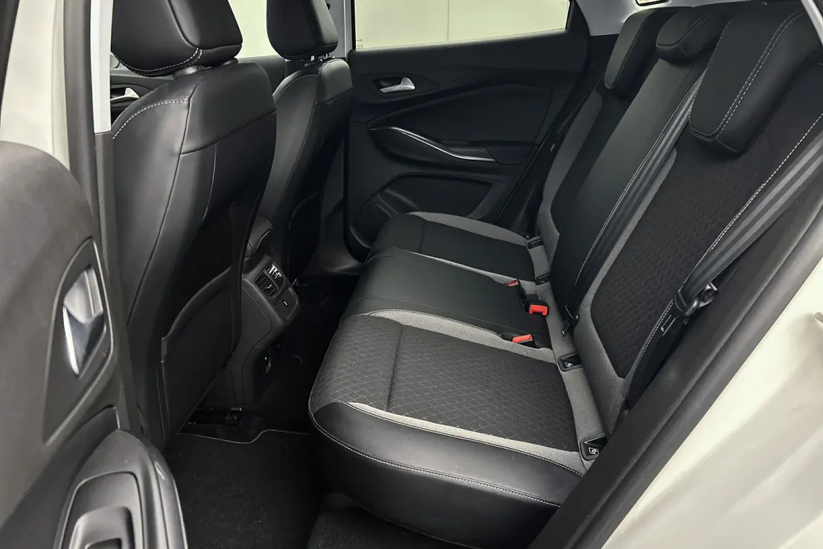 1.2 Turbo Elegance | Camera | Half leder | Navigatie | Cruise control