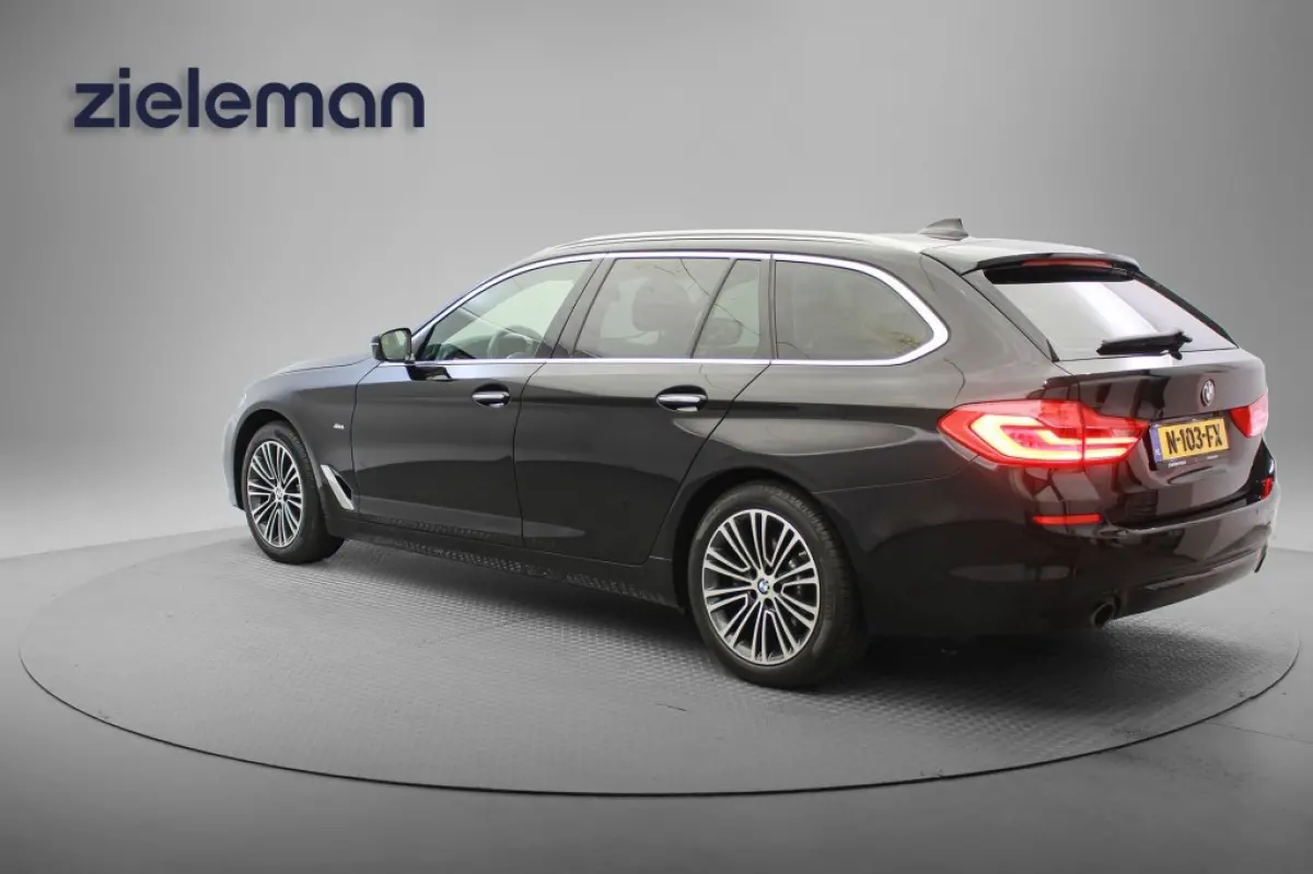 530i SportLine Executive Automaat - Leer, Stoelverw. Xenon