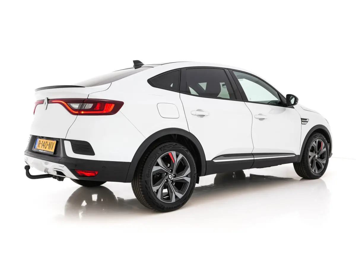 1.6 E-Tech Hybrid 145 R.S. Line (INCL-BTW) Aut. *LEATHER-ALCANTARA | FULL-LED | BLINDSPOT | CAMERA | BOSE-SOUND | HEATED-SPORTSEATS | KEYLESS | AMBIENTLIGHT | DIGI-COCKPIT | PRIVACY-GLASS | 