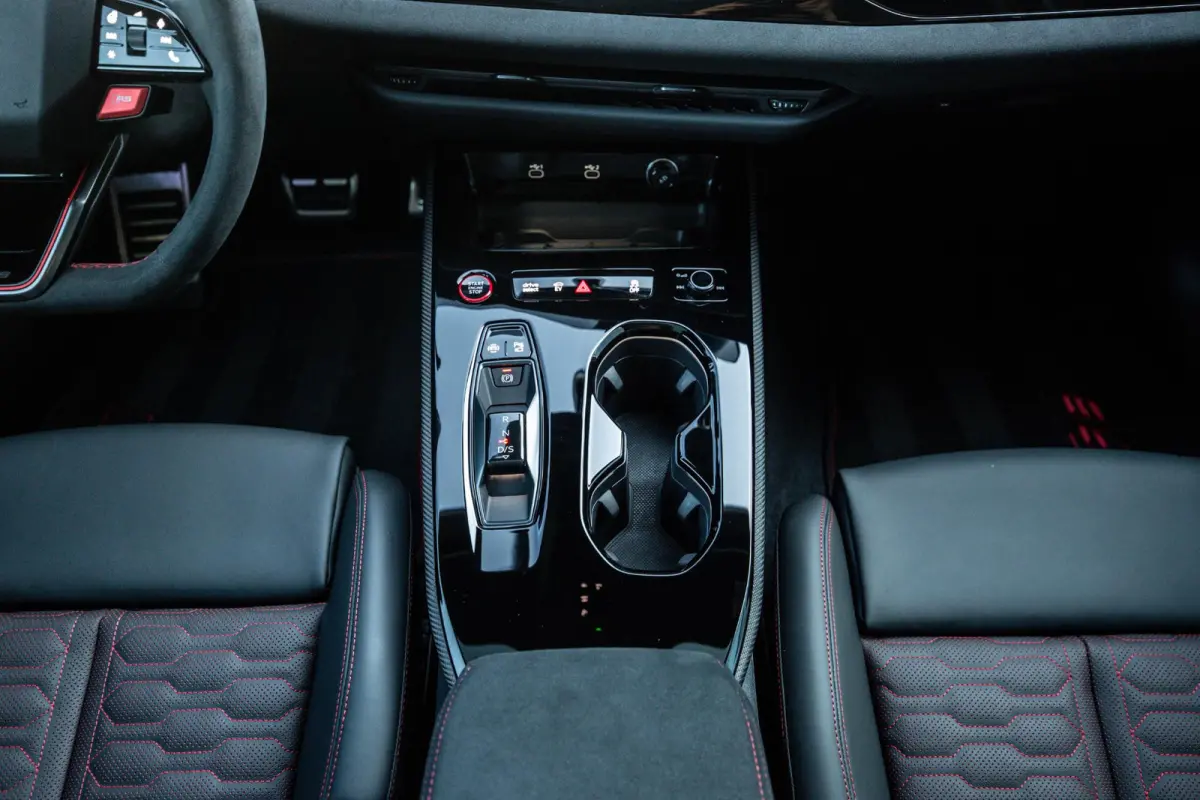 RS5 Avant e-hybrid quattro, Keramisch, Carbon, 2026