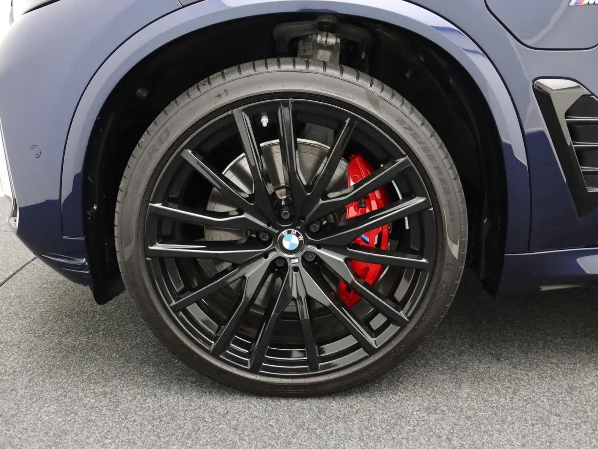 xDrive50e M Sportpakket Pro | Travel Pack | Innovation Pack | Comfort Plus Pack | Exclusive Pack | Integral Active Steering | Soft Close | Trekhaak | Panoramadak | M Multifunctionele voorsto