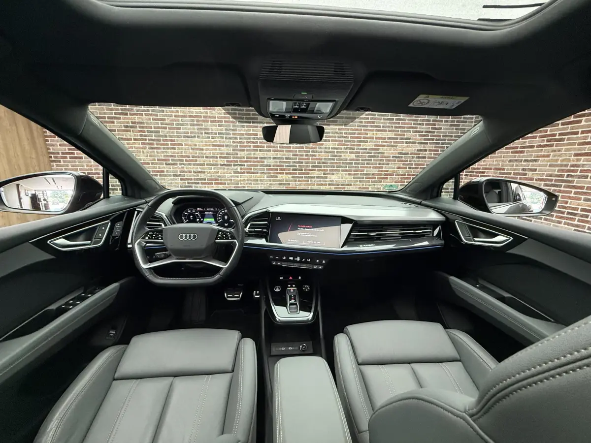 50 quattro Launch edition S Competition 77 kWh | Pano | Head up