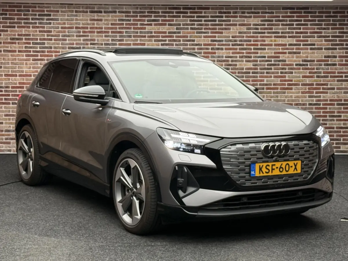 50 quattro Launch edition S Competition 77 kWh | Pano | Head up