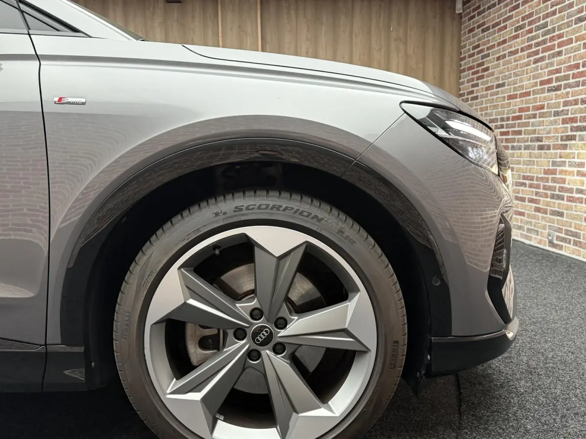 50 quattro Launch edition S Competition 77 kWh | Pano | Head up