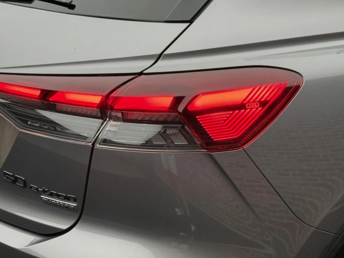 50 quattro Launch edition S Competition 77 kWh | Pano | Head up