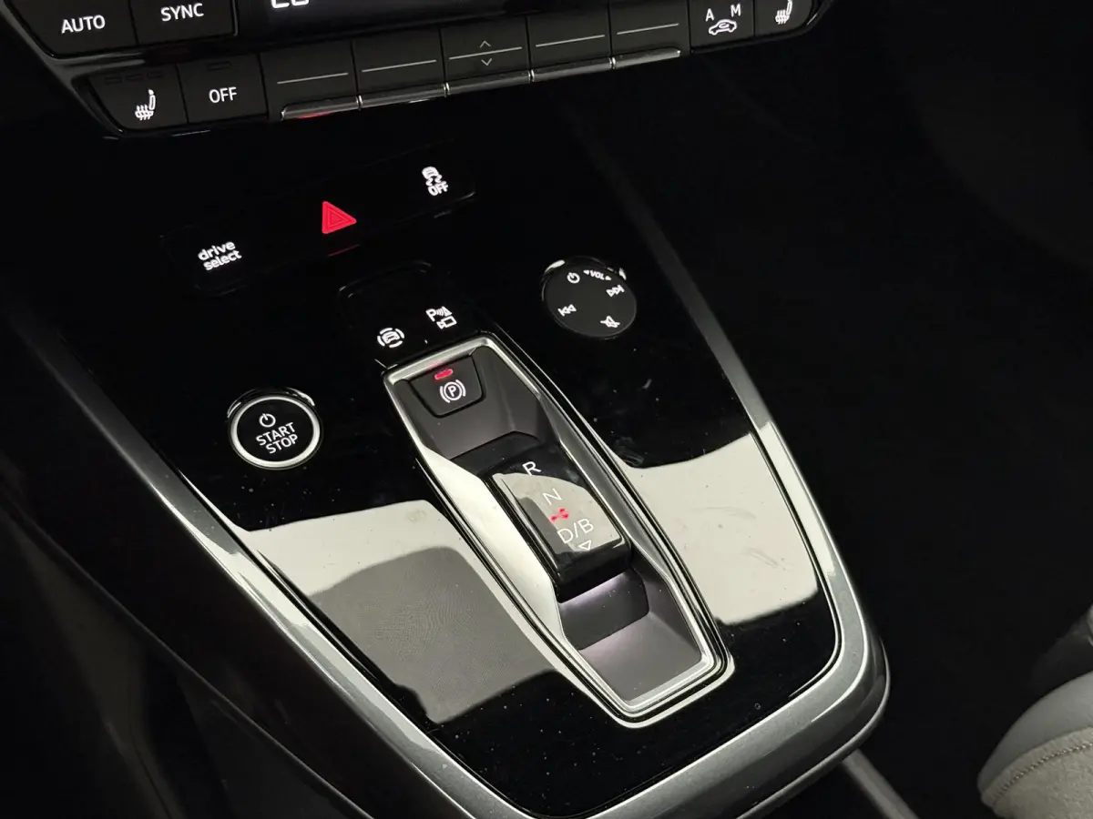 50 quattro Launch edition S Competition 77 kWh | Pano | Head up