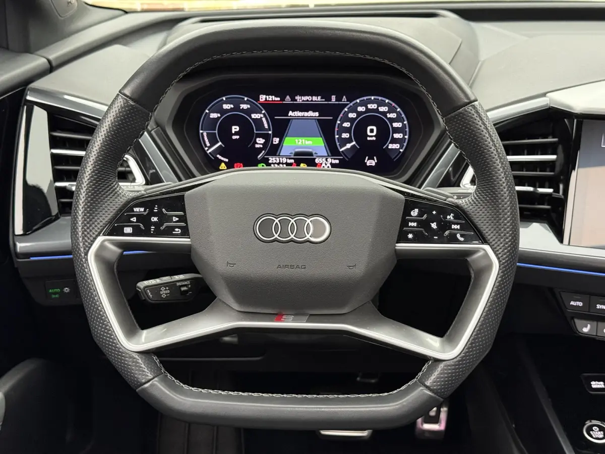 50 quattro Launch edition S Competition 77 kWh | Pano | Head up