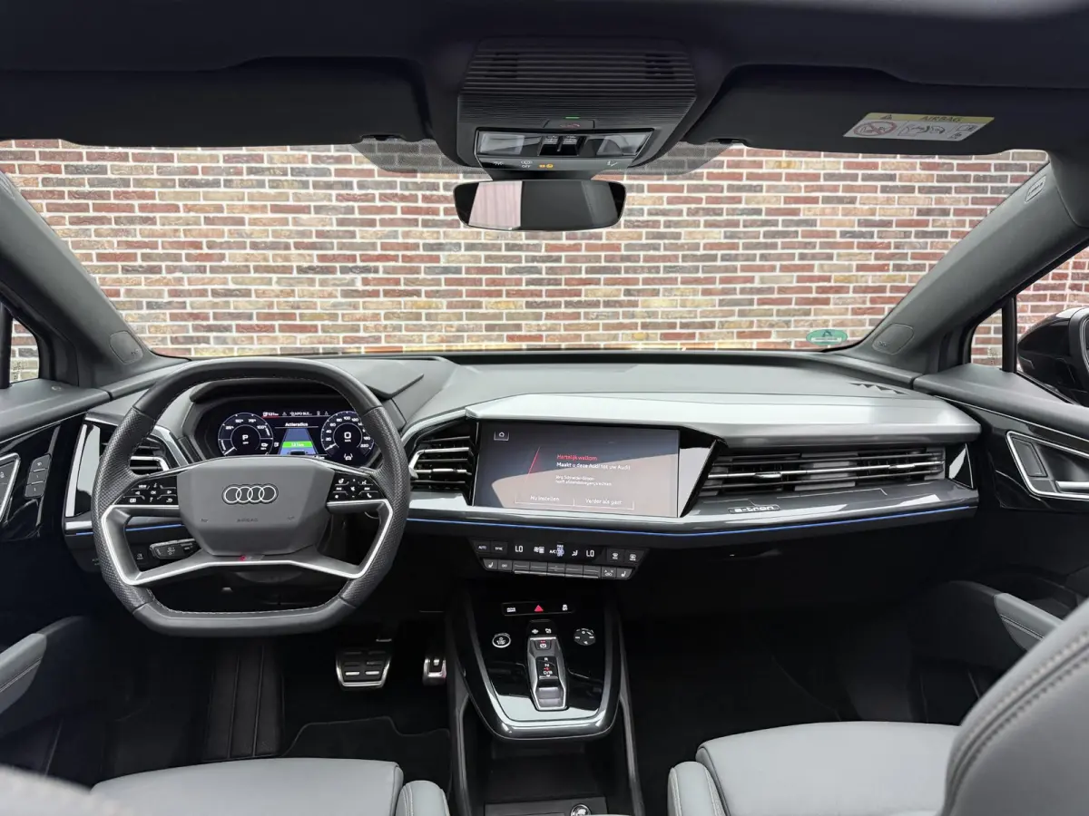 50 quattro Launch edition S Competition 77 kWh | Pano | Head up