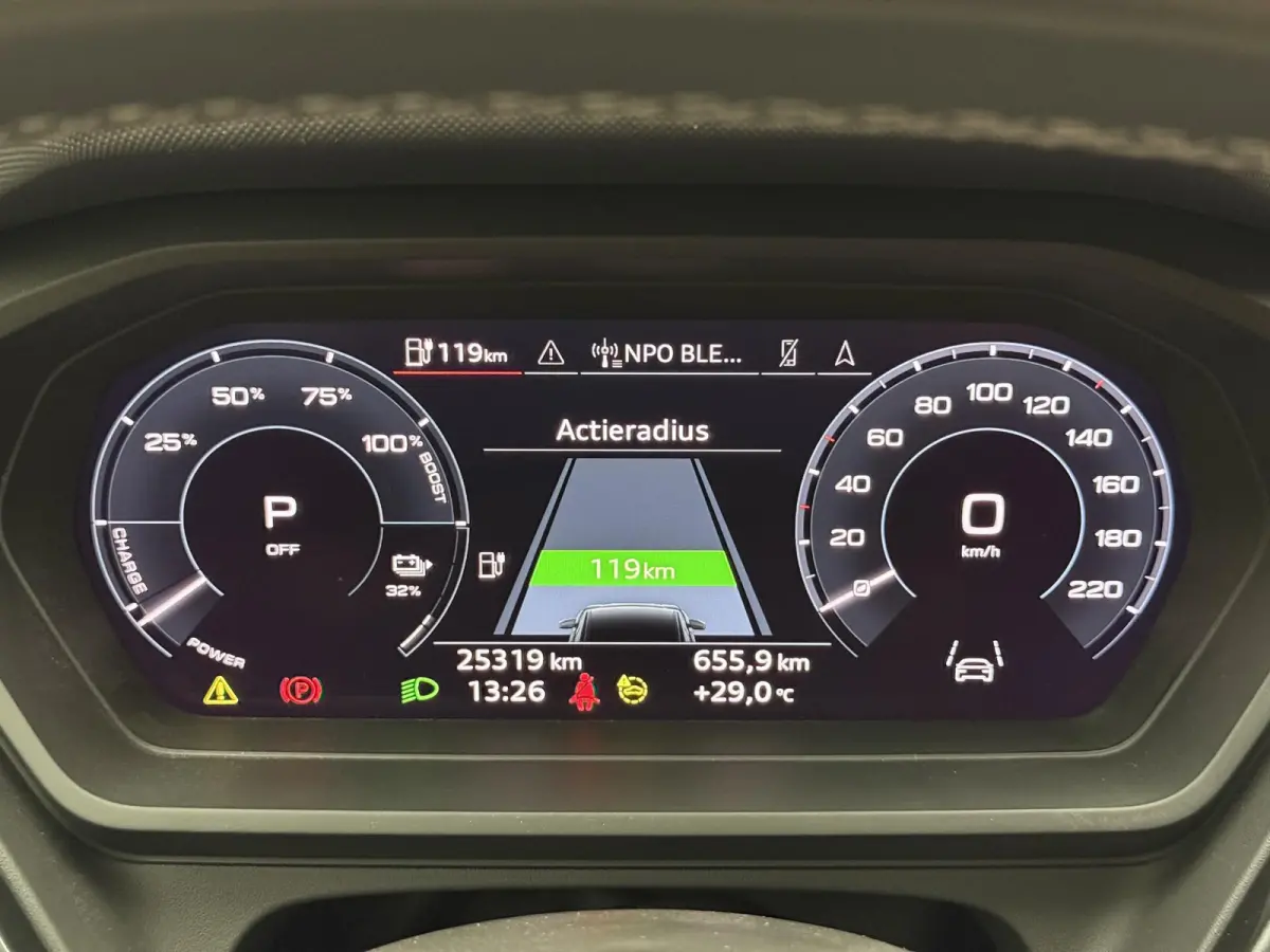 50 quattro Launch edition S Competition 77 kWh | Pano | Head up