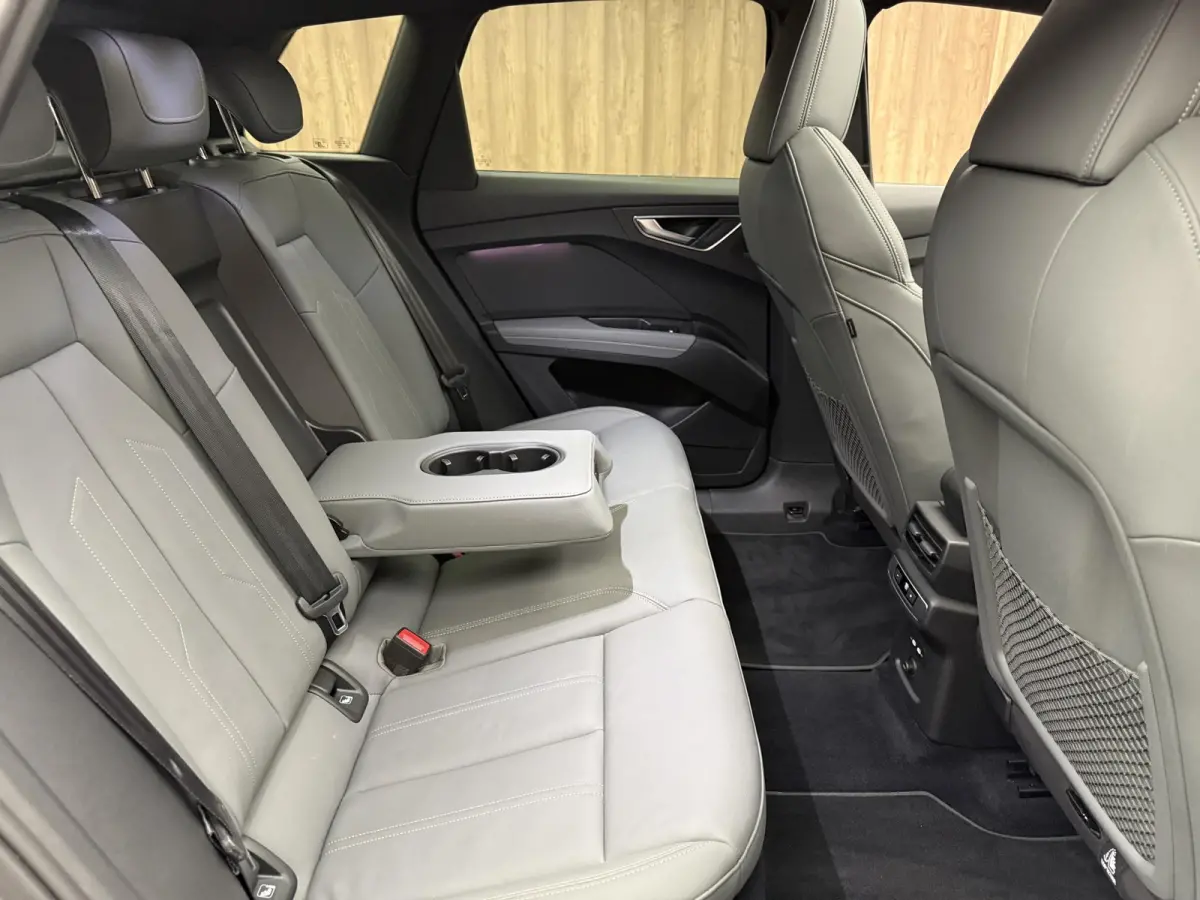 50 quattro Launch edition S Competition 77 kWh | Pano | Head up