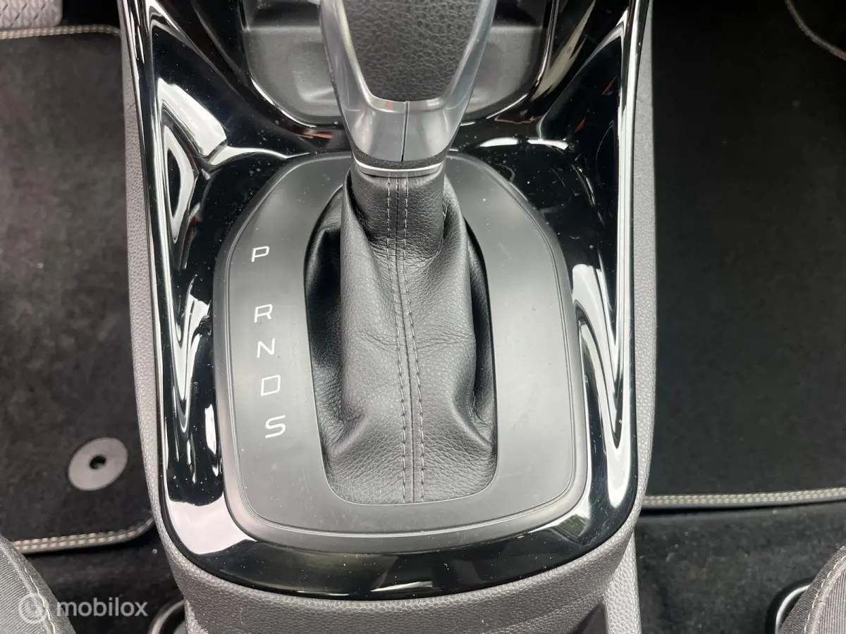 1.0 EcoBoost Titanium /AUTOMAAT
