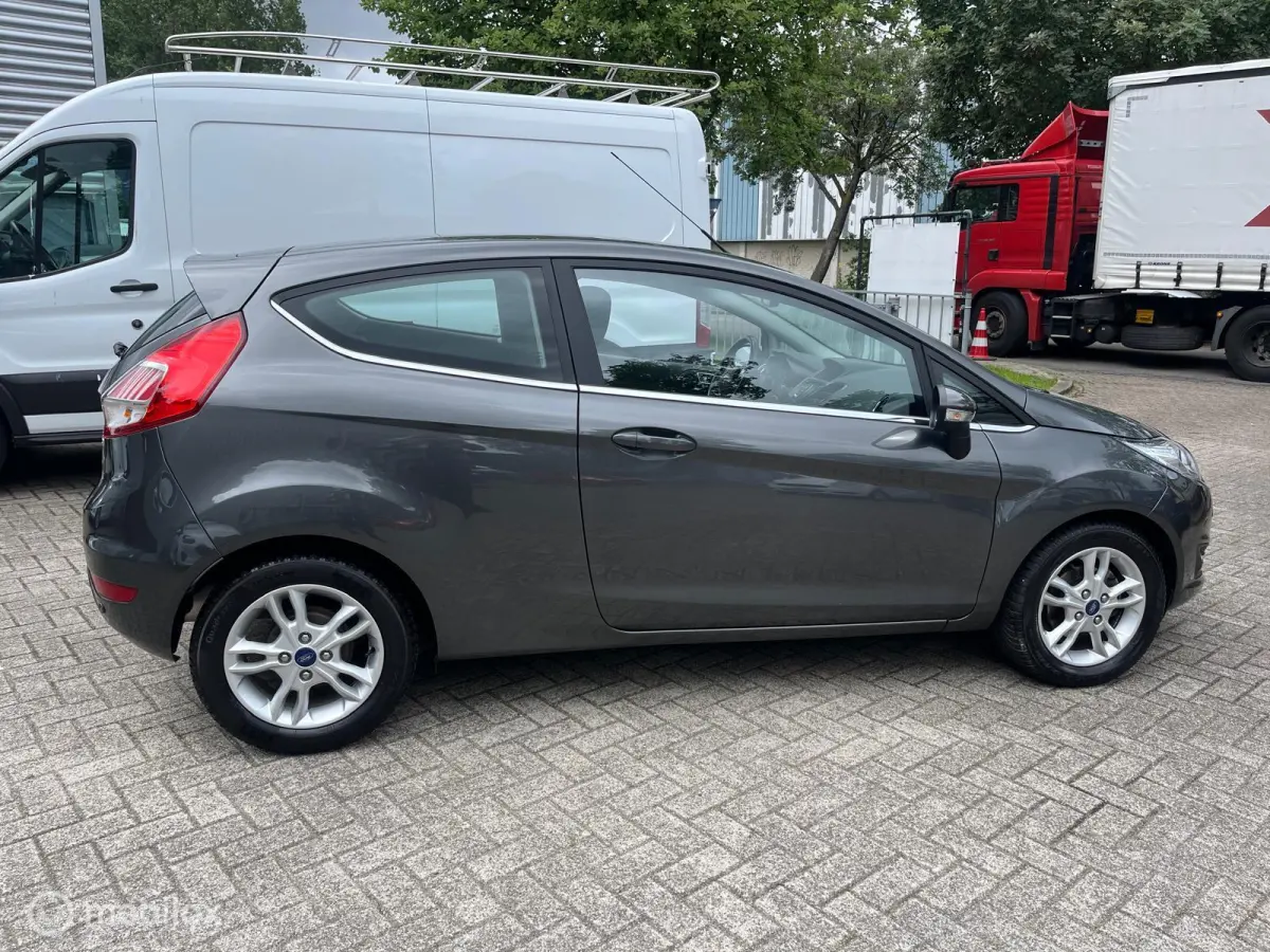 1.0 EcoBoost Titanium /AUTOMAAT