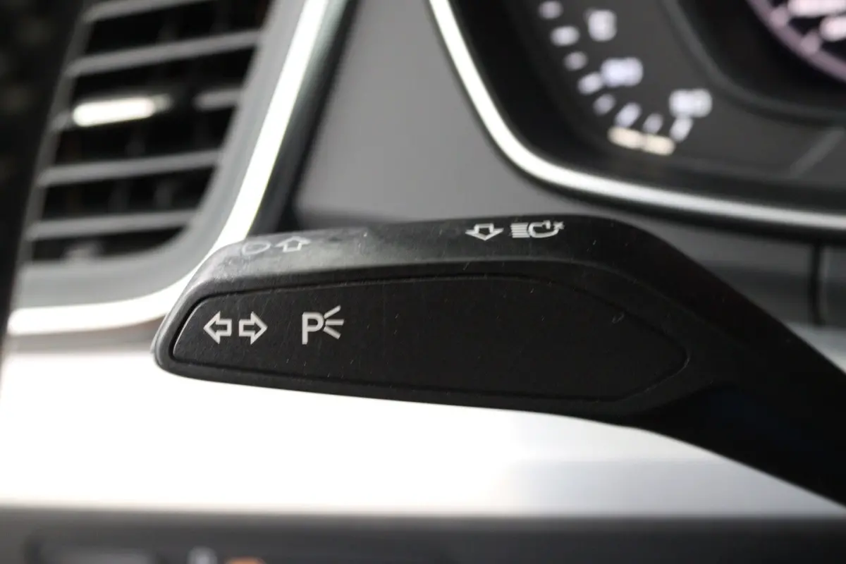2.0 TFSI quattro Launch Edition (DIGITALE COCKPIT, GROOT-SCHERM, 1e EIGENAAR, CLIMA, DEALE