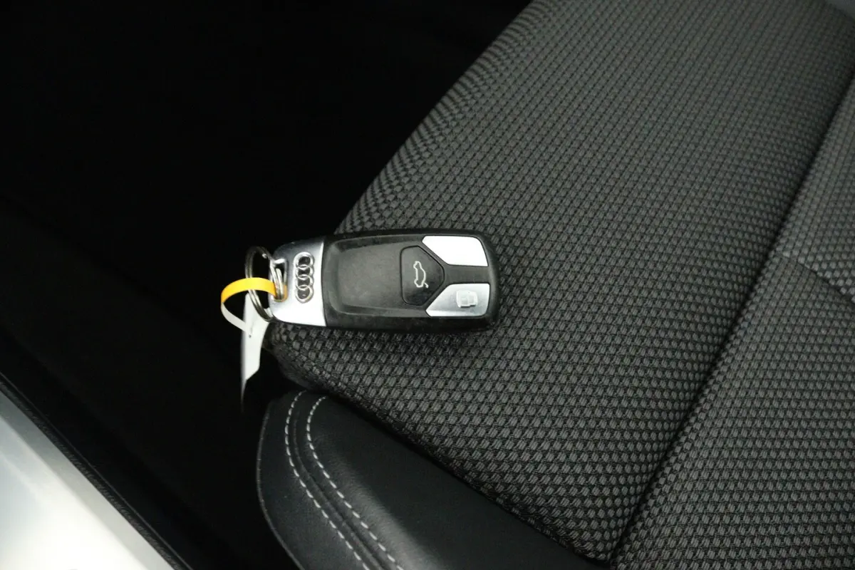 2.0 TFSI quattro Launch Edition (DIGITALE COCKPIT, GROOT-SCHERM, 1e EIGENAAR, CLIMA, DEALE
