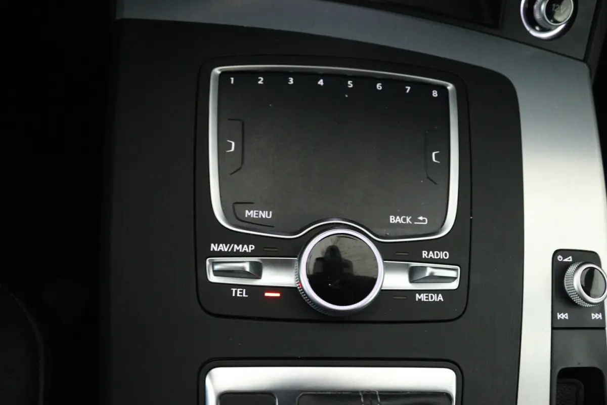 2.0 TFSI quattro Launch Edition (DIGITALE COCKPIT, GROOT-SCHERM, 1e EIGENAAR, CLIMA, DEALE