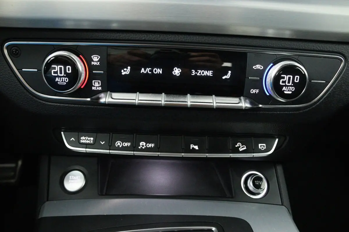 2.0 TFSI quattro Launch Edition (DIGITALE COCKPIT, GROOT-SCHERM, 1e EIGENAAR, CLIMA, DEALE