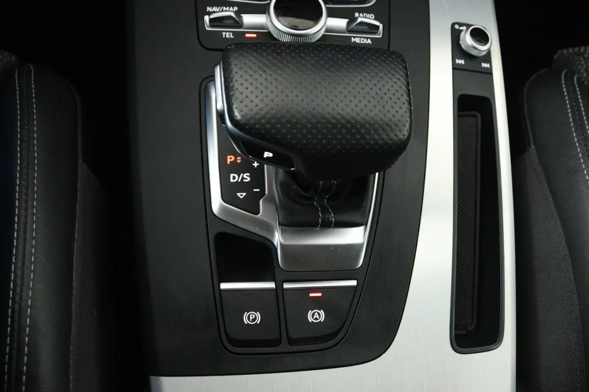 2.0 TFSI quattro Launch Edition (DIGITALE COCKPIT, GROOT-SCHERM, 1e EIGENAAR, CLIMA, DEALE