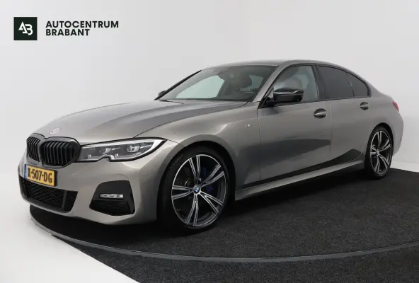 330i High Executive Edition (PANORAMADAK, HEAD-UP, HARMAN/KARDON, 360 CAMERA, SFEERVERLICH