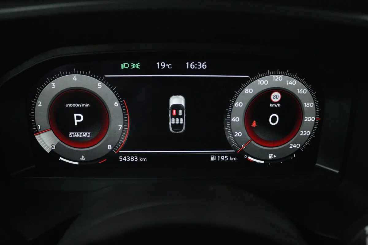 1.3 MHEV Xtronic Tekna Plus (PANO, TREKHAAK, CAMERA, STUUR-/STOELVERWARMING, ELEKT. STOELE