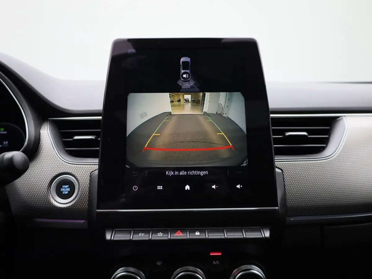 E-TECH Hybrid Techno | Automaat | Apple Carplay / Android Auto | Panoramadak | Achteruitrijcamera | Parkeersensoren |
