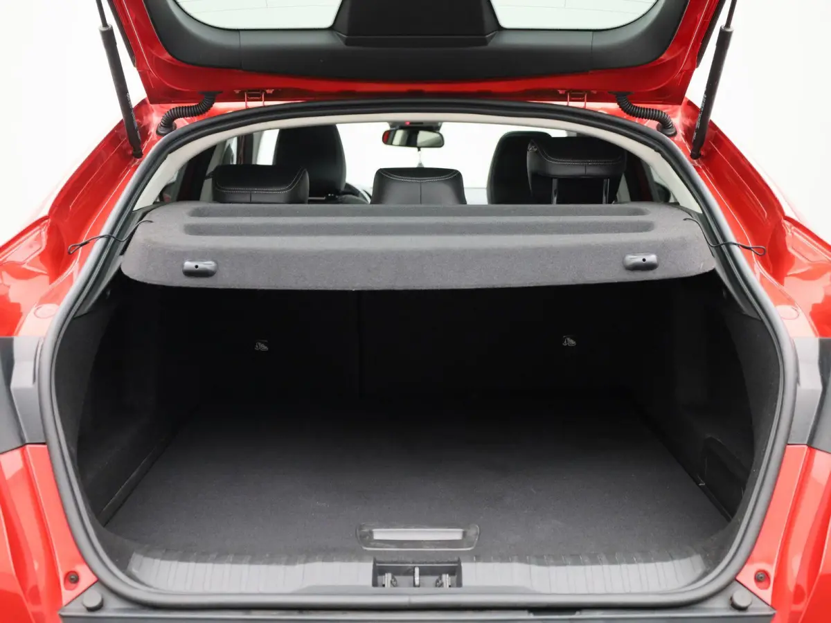 E-TECH Hybrid Techno | Automaat | Apple Carplay / Android Auto | Panoramadak | Achteruitrijcamera | Parkeersensoren |
