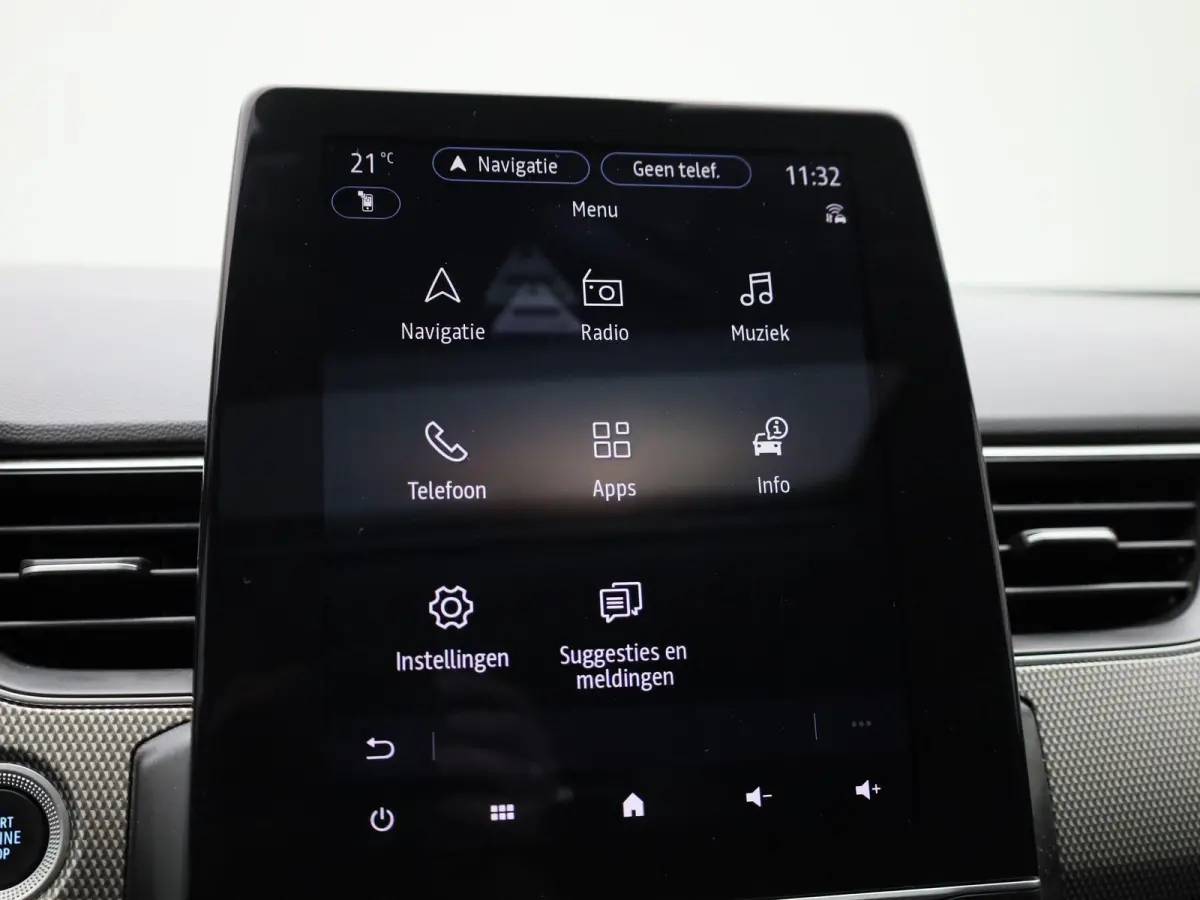 E-TECH Hybrid Techno | Automaat | Apple Carplay / Android Auto | Panoramadak | Achteruitrijcamera | Parkeersensoren |