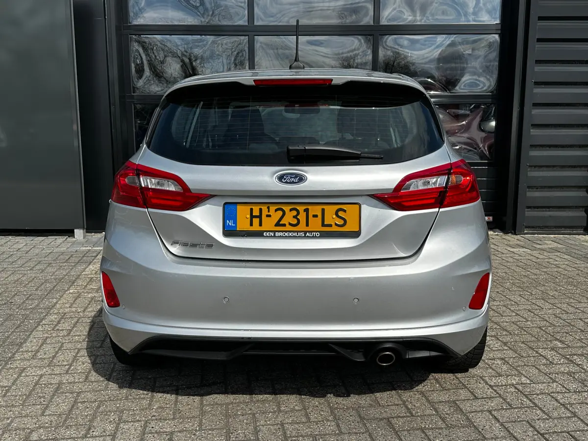 1.0 ST-Line | STUUR, STOEL EN VOORRUITVERWARMING| NAVIGATIE + APPLE CARPLAY/ANDROID AUTO| KEYLESS START| PARKEERSENSOREN| DAB| LED ACHTERLICHTEN|