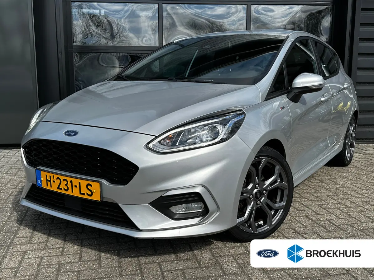 1.0 ST-Line | STUUR, STOEL EN VOORRUITVERWARMING| NAVIGATIE + APPLE CARPLAY/ANDROID AUTO| KEYLESS START| PARKEERSENSOREN| DAB| LED ACHTERLICHTEN|