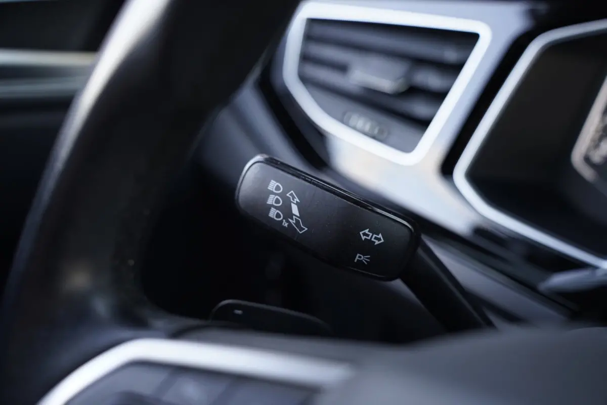 1.0 TSI 2x R-Line DSG Black Style IQ Matrix Led Virtual Navi