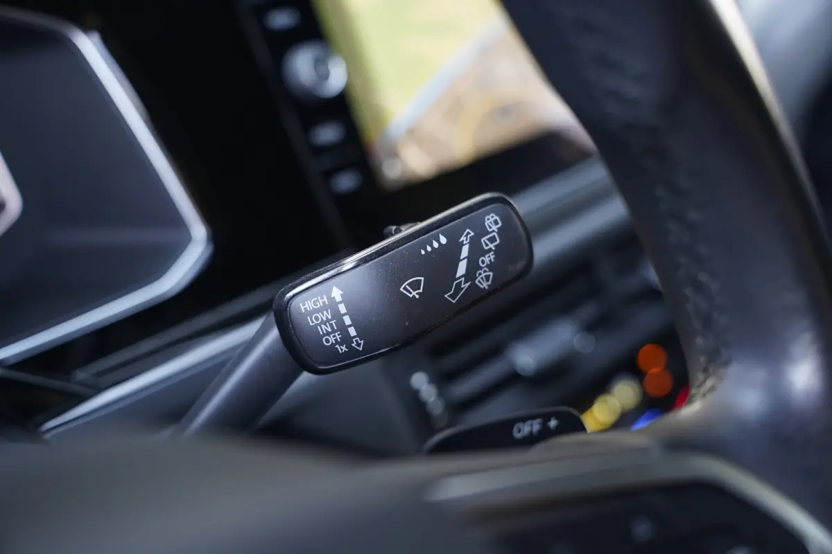 1.0 TSI 2x R-Line DSG Black Style IQ Matrix Led Virtual Navi