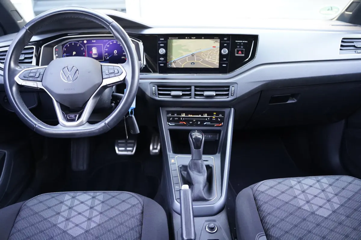 1.0 TSI 2x R-Line DSG Black Style IQ Matrix Led Virtual Navi