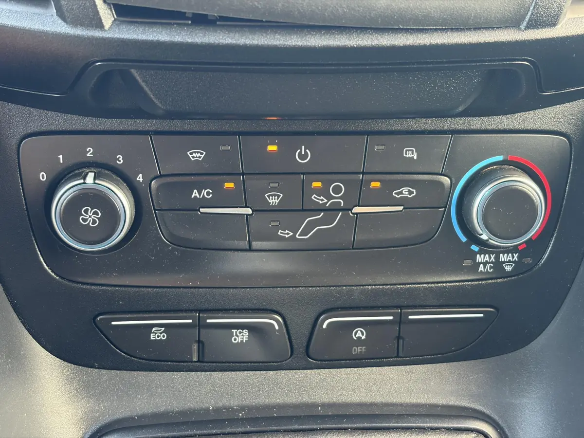 1.5 EcoBlue L1*A/C*CRUISE*HAAK*VOORRUITVERWARMING*