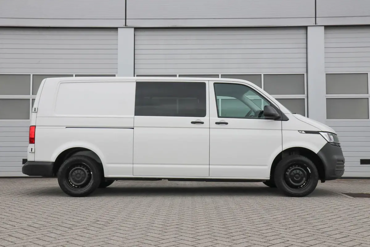 2.0 TDI 110pk L2H1 30 DC | App Connect | Cruise Control | Parkeersensoren Achter | Airco | Dubbele Cabine