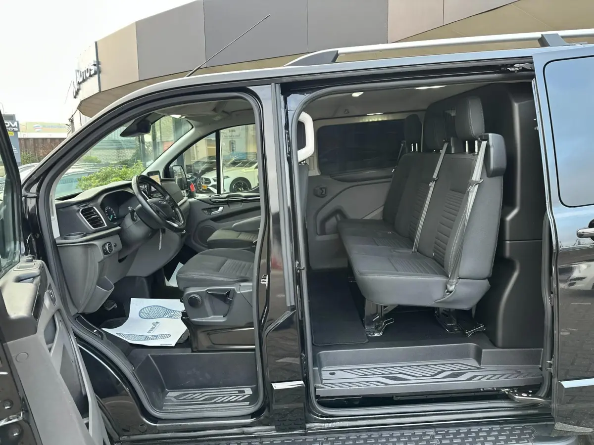 300 2.0 TDCI L1H1 Limited DC