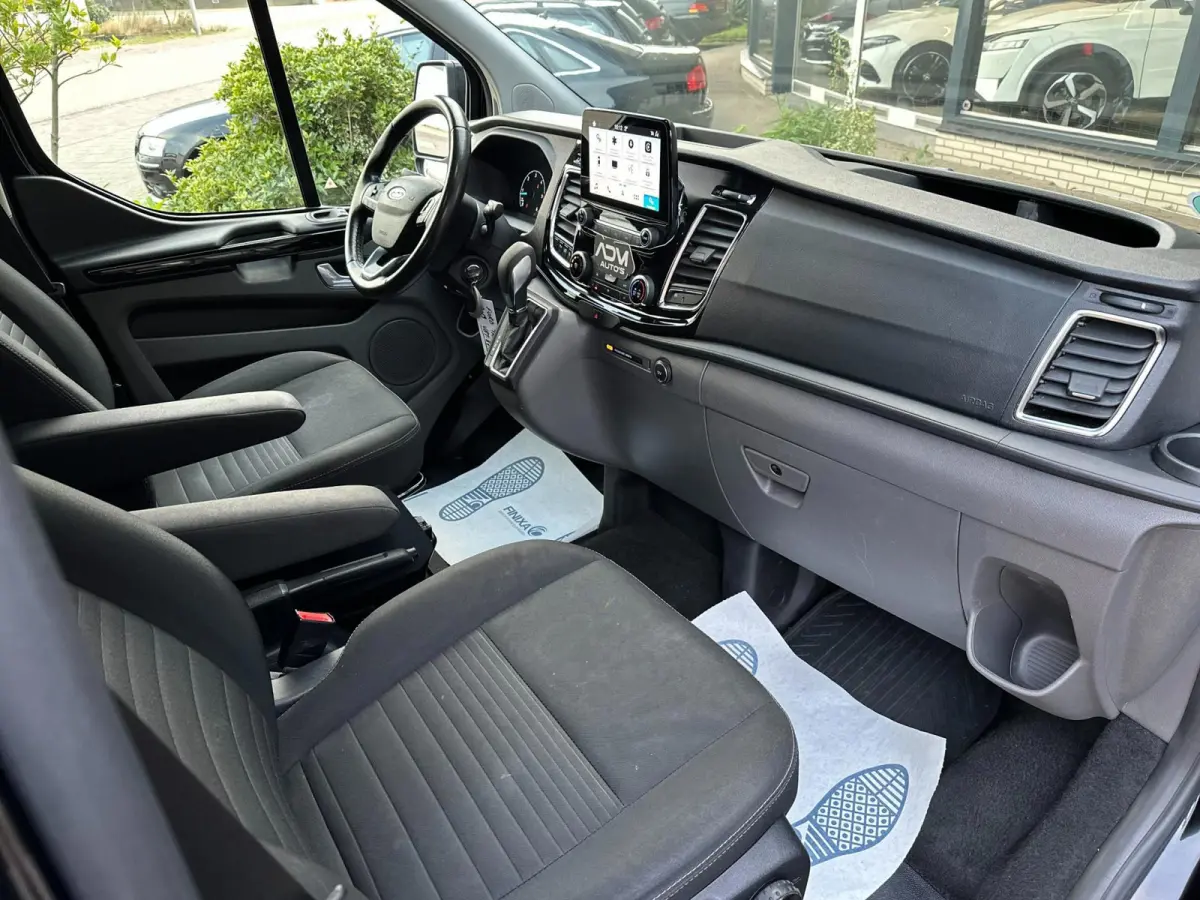 300 2.0 TDCI L1H1 Limited DC