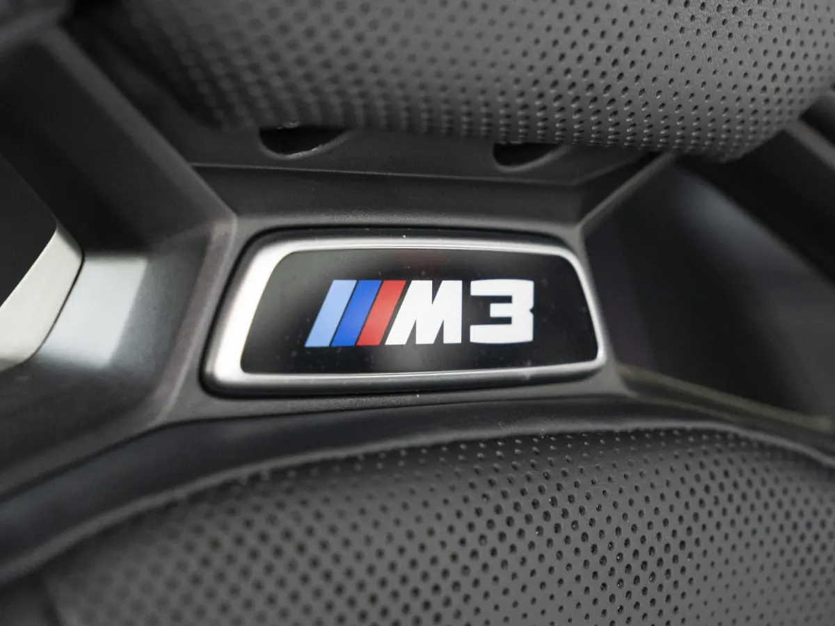 M3 | M Drivers Package | M Race Track Pack | CS Velgen | Harman Kardon | M Carbon kuipstoelen | Comfort Access | M Carbon-keramische remmen